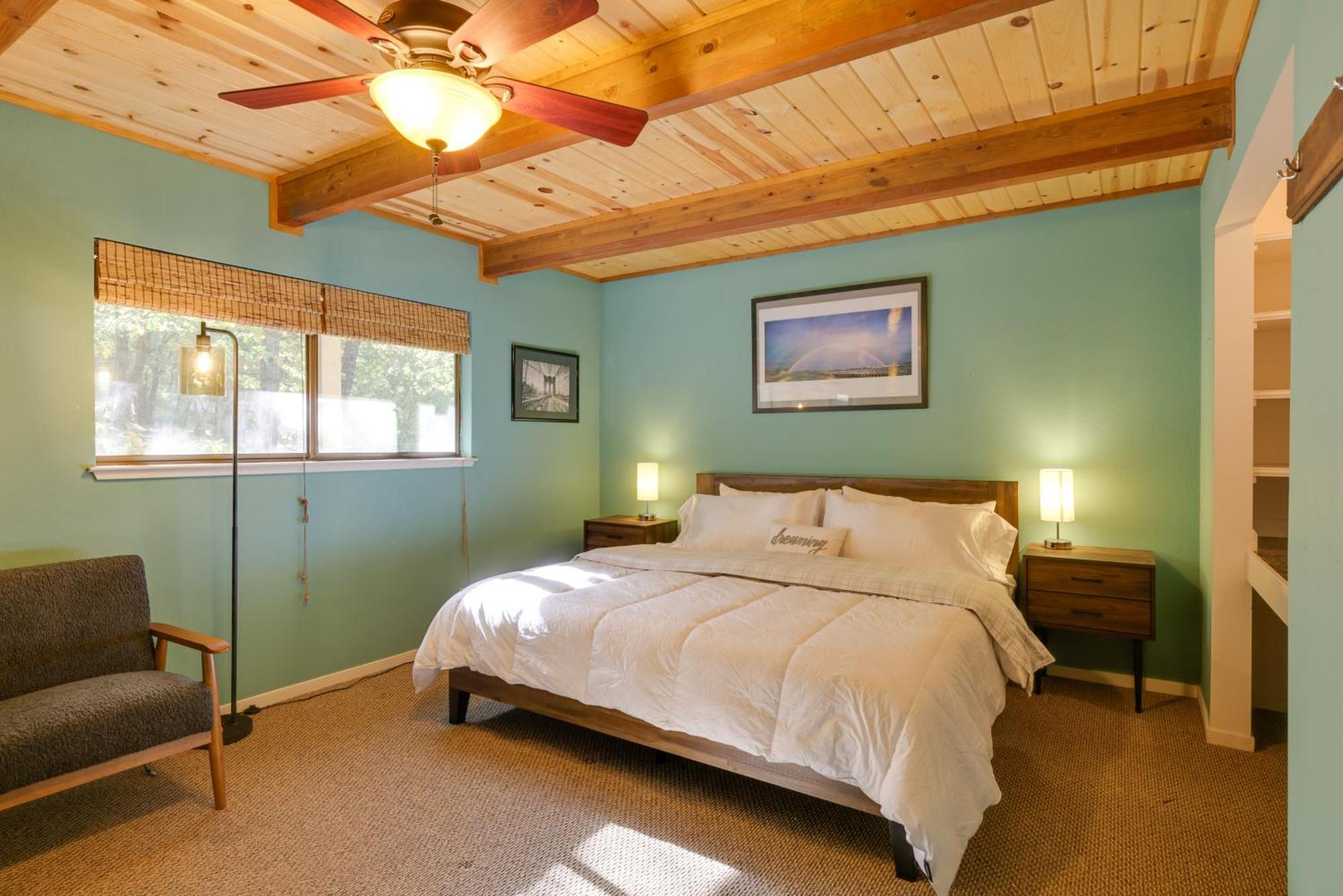 Spacious Groveland Cabin With Wraparound Deck! Экстерьер фото